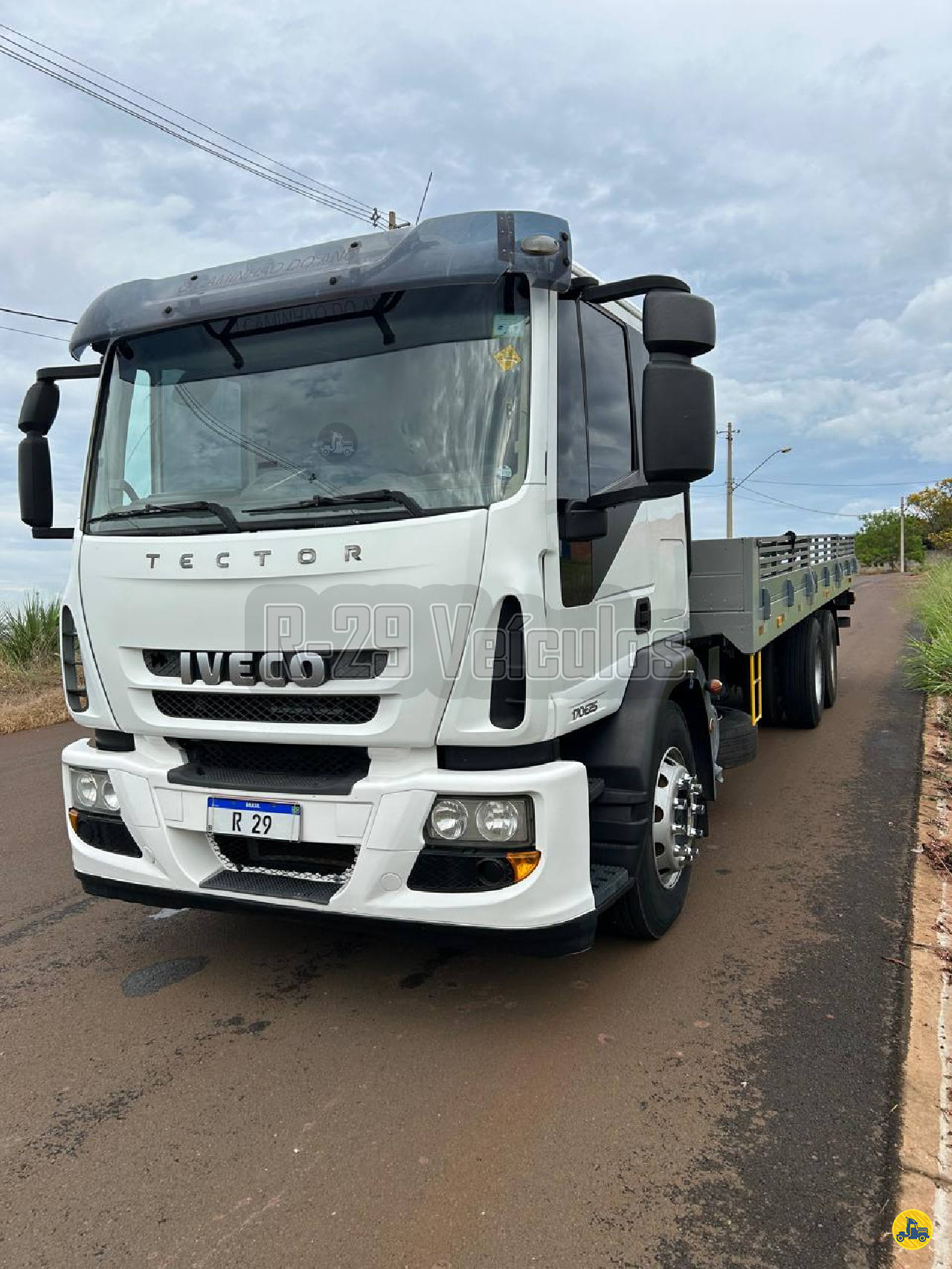 CAMINHAO IVECO TECTOR 170E25 Plataforma Guincho Truck 6x2 R29 Caminhões IRACEMAPOLIS SÃO PAULO SP